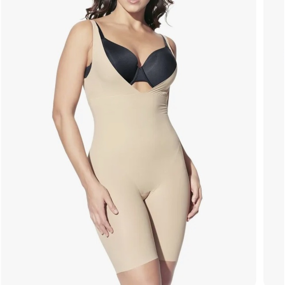MAIDEN FORM SHAPE WEAR WYOB SINGLET SIZE S NUDE😍
